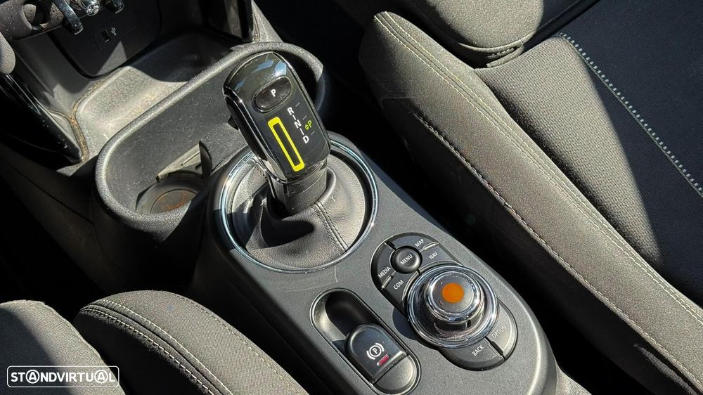 MINI 3 Portas Cooper SE Yours - 11