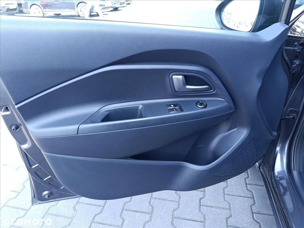 Kia Rio 1.2 M - 10