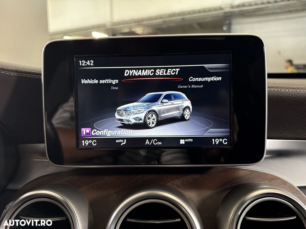 Mercedes-Benz GLC 250 4MATIC - 22