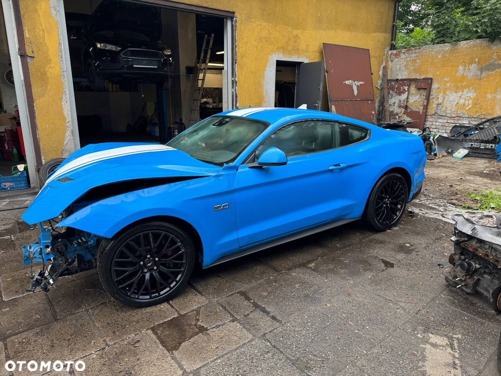 Ford Mustang 5.0 V8 GT - 8