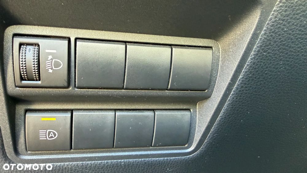 Toyota Yaris Hybrid 1.5 Selection Elegant - 16