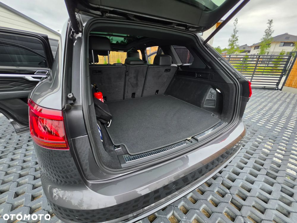 Volkswagen Touareg 3.0 V6 TFSI 4Motion R-Line - 24