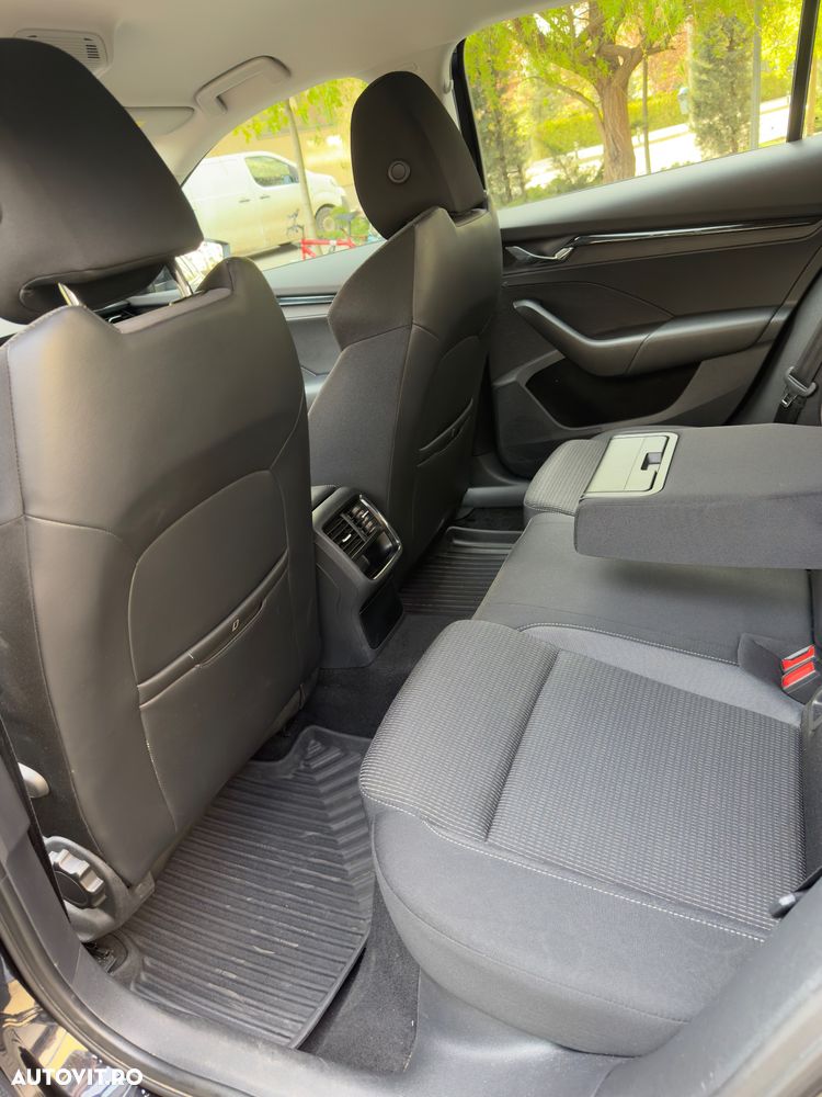 Skoda Octavia 1.0 TSI DSG Mild Hybrid Ambition - 8