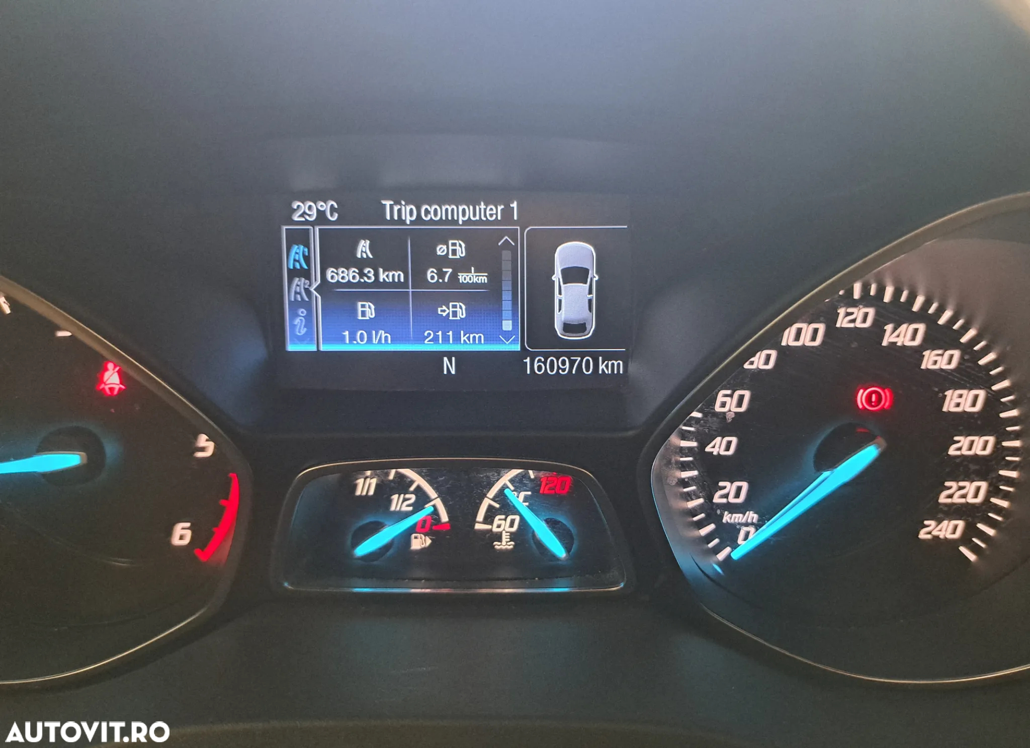 Ford Kuga 2.0 TDCi 2WD Titanium - 6