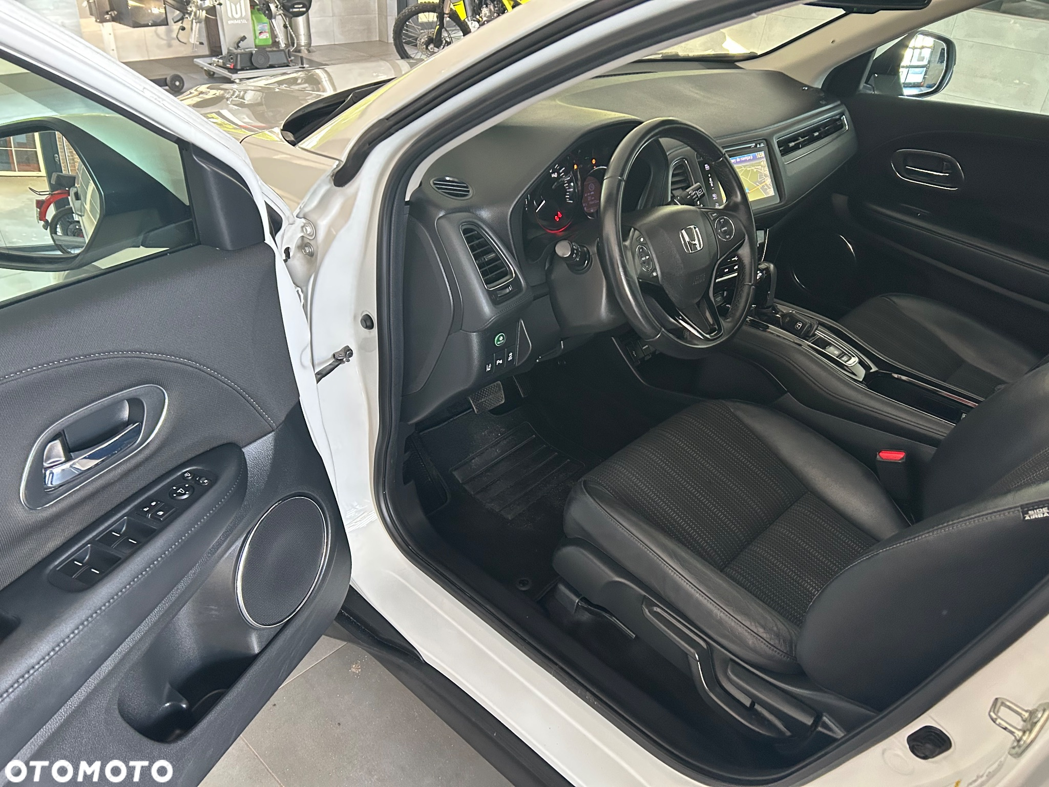 Honda HR-V 1.5 Elegance (ADAS/Honda Connect+) CVT - 19