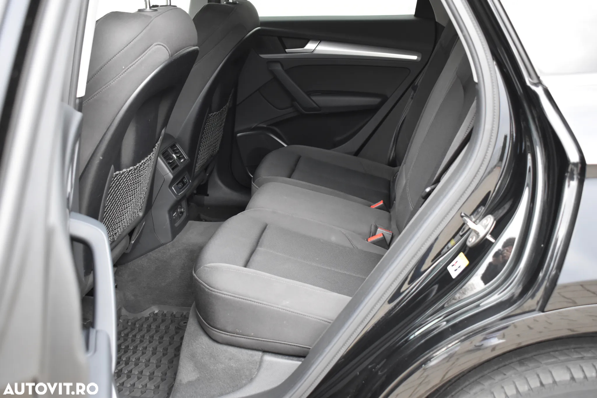 Audi Q5 40 TDI quattro S tronic sport - 8
