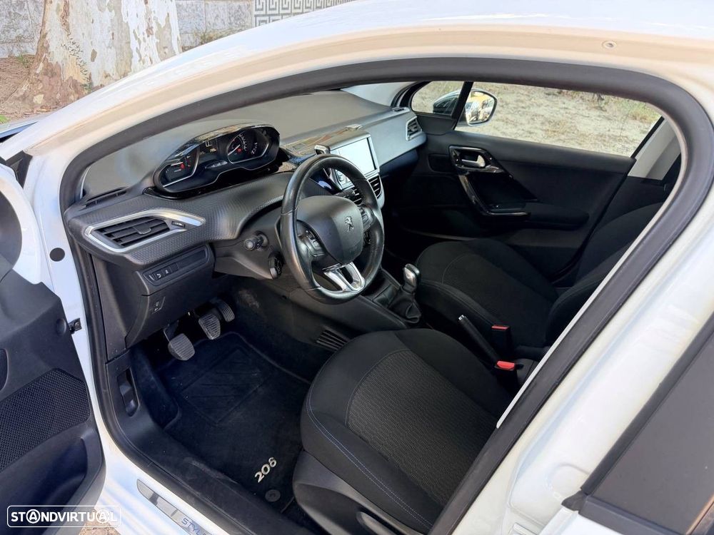 Peugeot 208 1.2 PureTech Style - 30