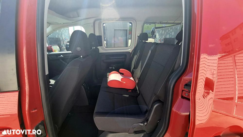 Volkswagen Caddy Maxi DSG 4M - 6