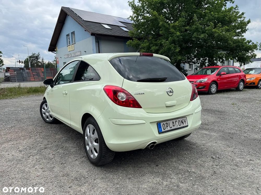 Opel Corsa - 8