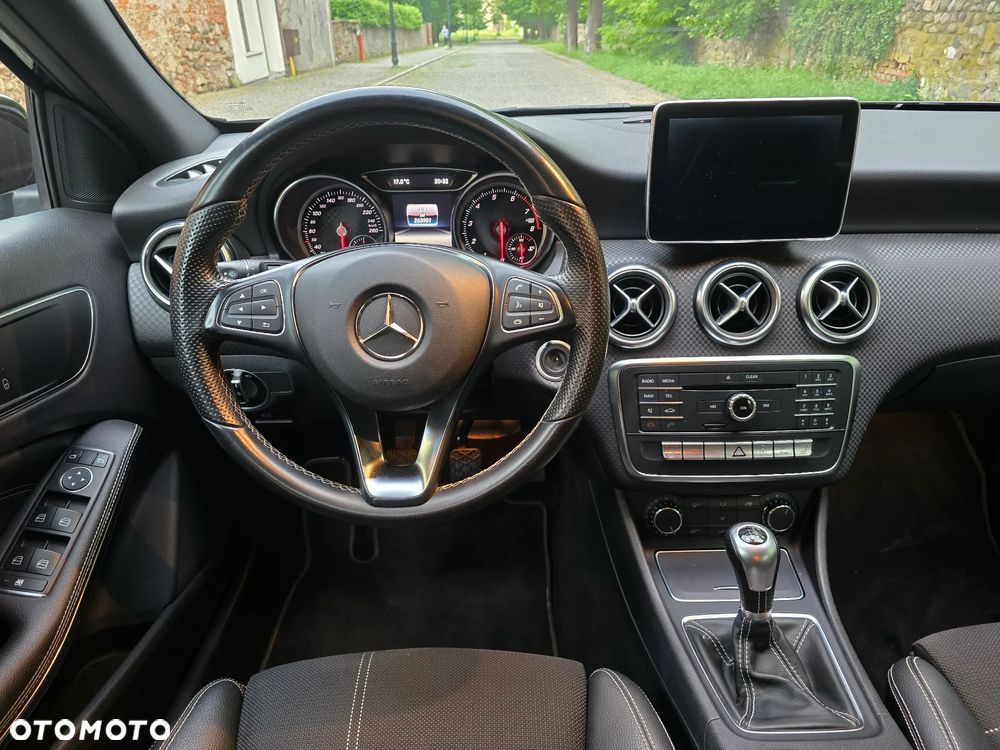 Mercedes-Benz Klasa A 180 BlueEfficiency Edition Style - 15