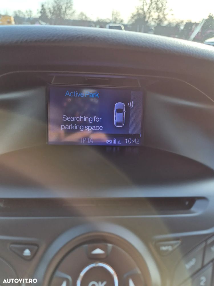 Ford Focus 1.6 TDCI ECOnetic 88g Start-Stopp-System Titanium - 16