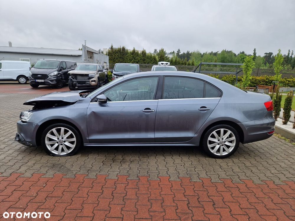 Volkswagen Jetta 1.4 TSI Highline - 5