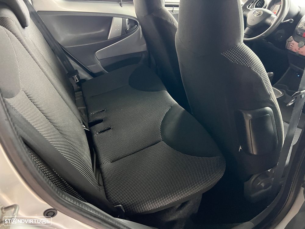 Toyota Aygo Multi Mode Connect - 34