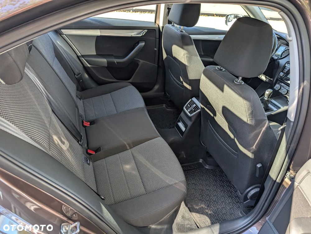 Skoda Octavia 1.2 TSI Ambition - 10