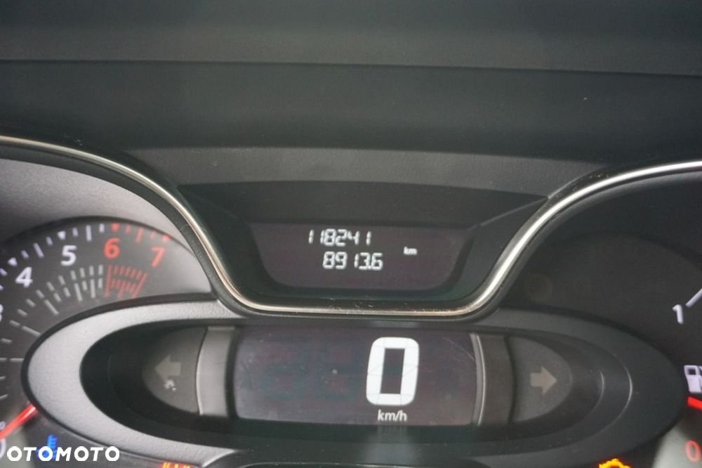 Renault Captur - 16