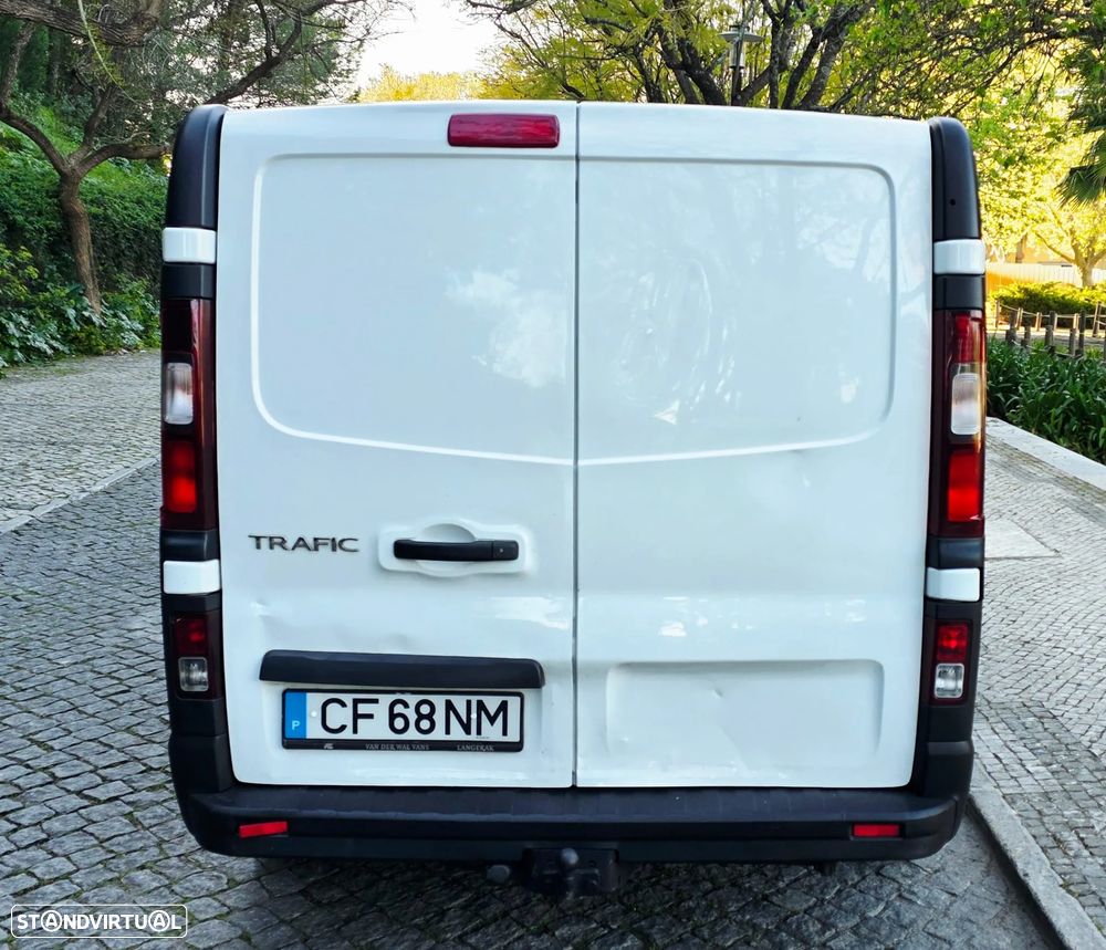 Renault TRAFIC 1.6 BITURBO - 8