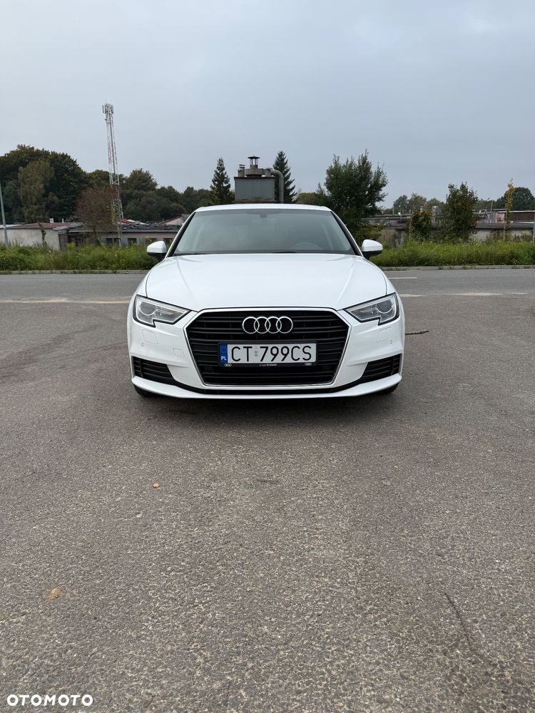 Audi A3 Sportback - 2