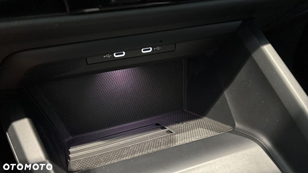 Volkswagen Golf 1.5 TSI Special Edition - 27