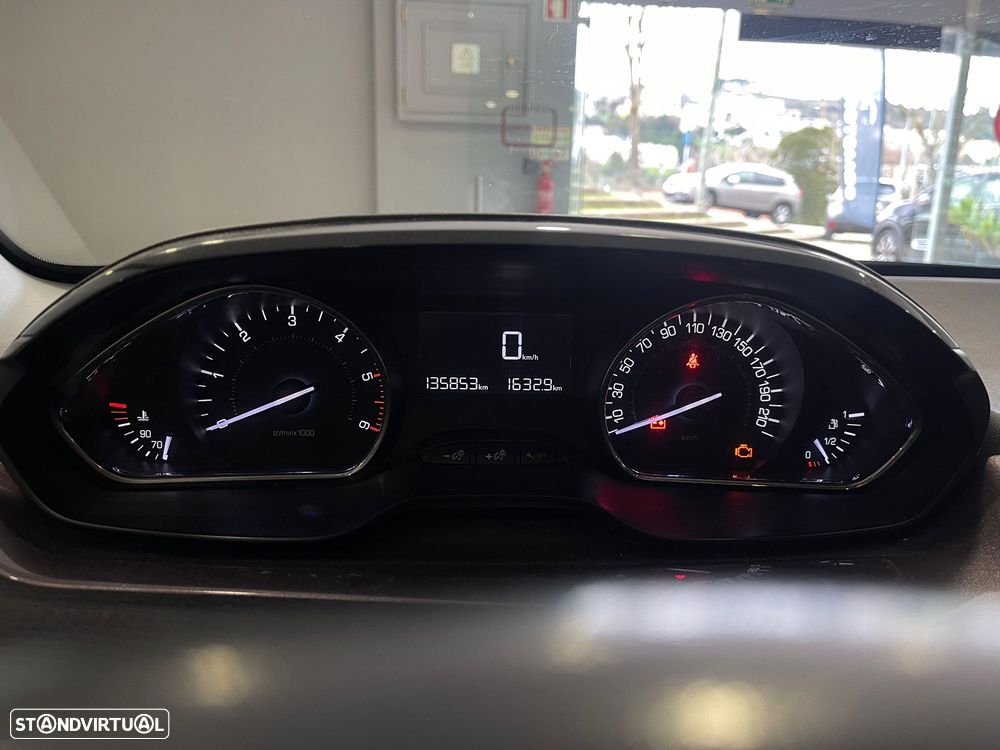 Peugeot 2008 1.4 HDi Access - 8