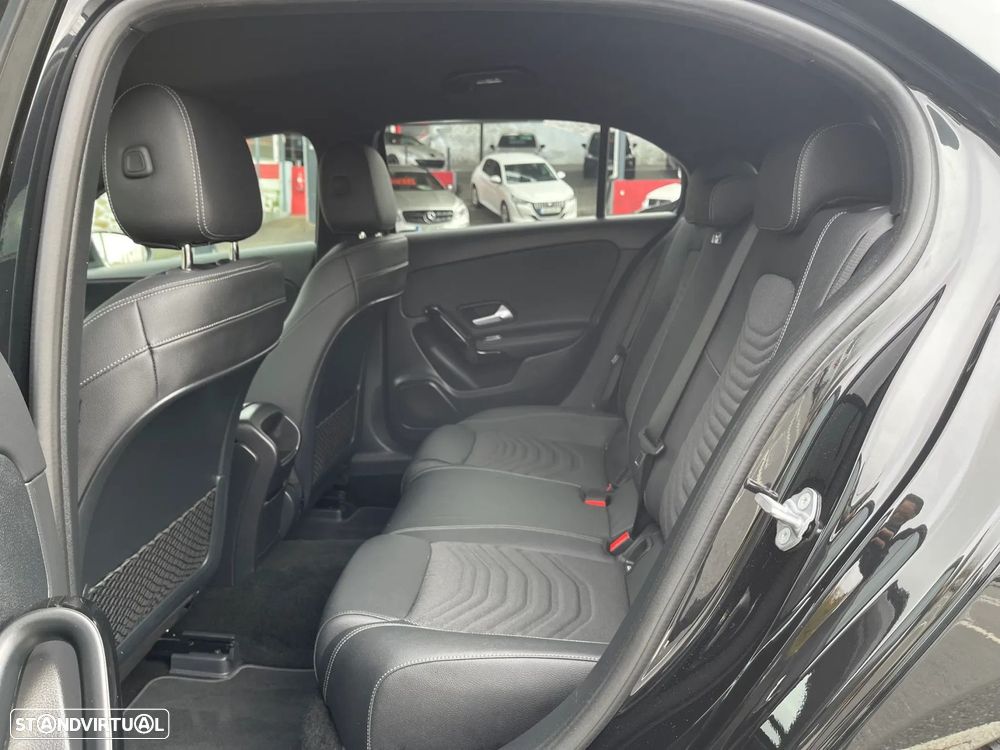 Mercedes-Benz A 180 d Style Plus Aut. - 44