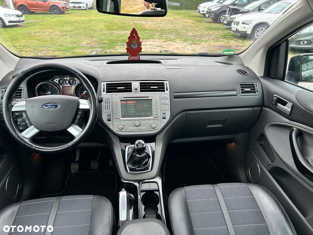 Ford Kuga 2.0 TDCi 4x4 Titanium - 8