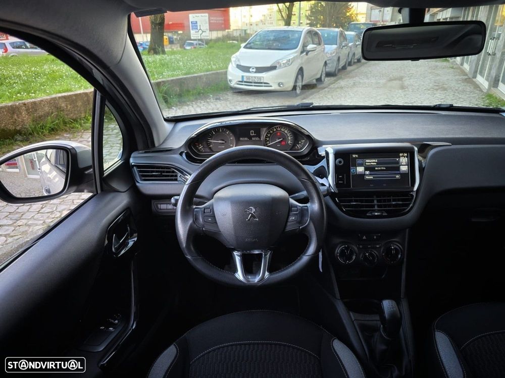 Peugeot 208 1.6 BlueHDi Style - 6