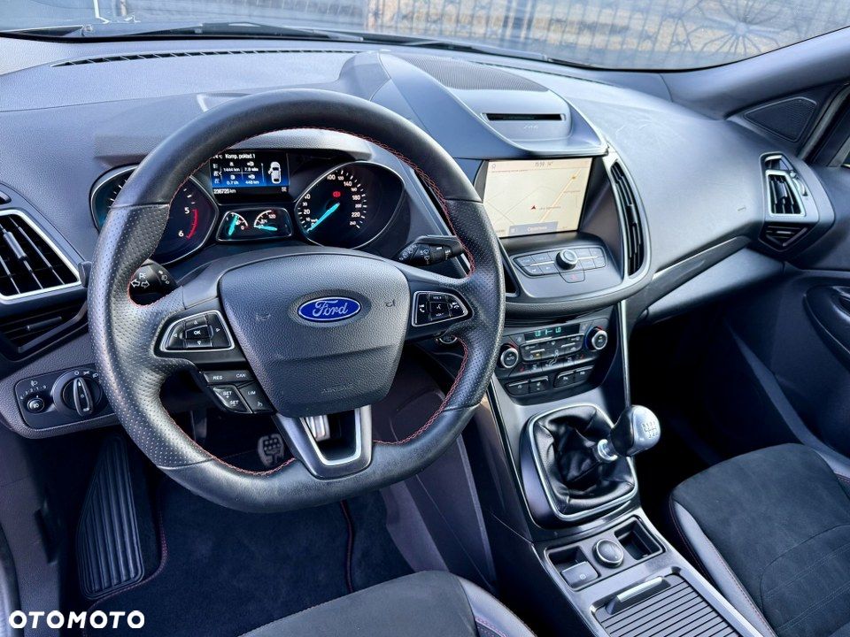 Ford Kuga 2.0 TDCi 4x4 ST-Line - 18