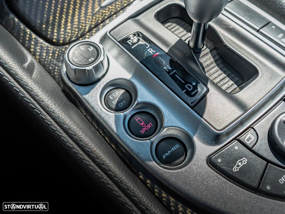 Mercedes-Benz SL 63 AMG Standard - 23