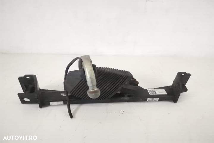 Carlig De Remorcare Spate Rabatabil Electric Original se prezinta cu m - 1