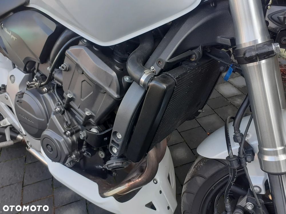 Honda Hornet - 11