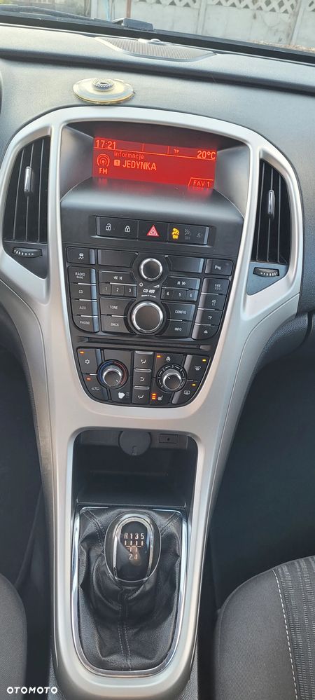 Opel Astra 1.4 ecoFLEX - 21