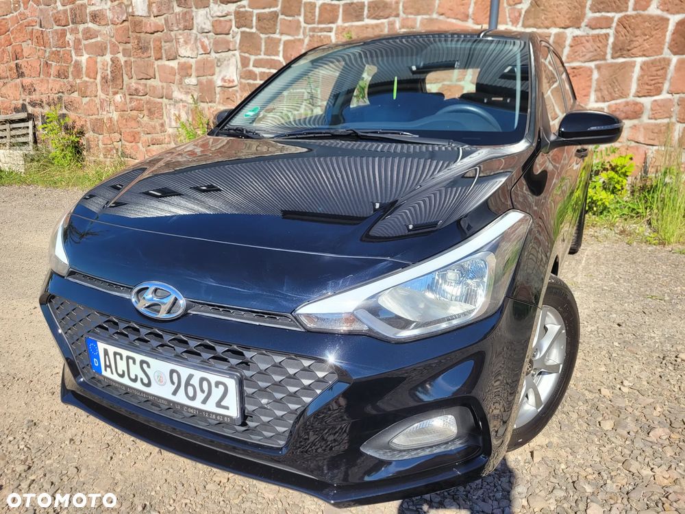 Hyundai i20 blue 1.2 Classic - 8
