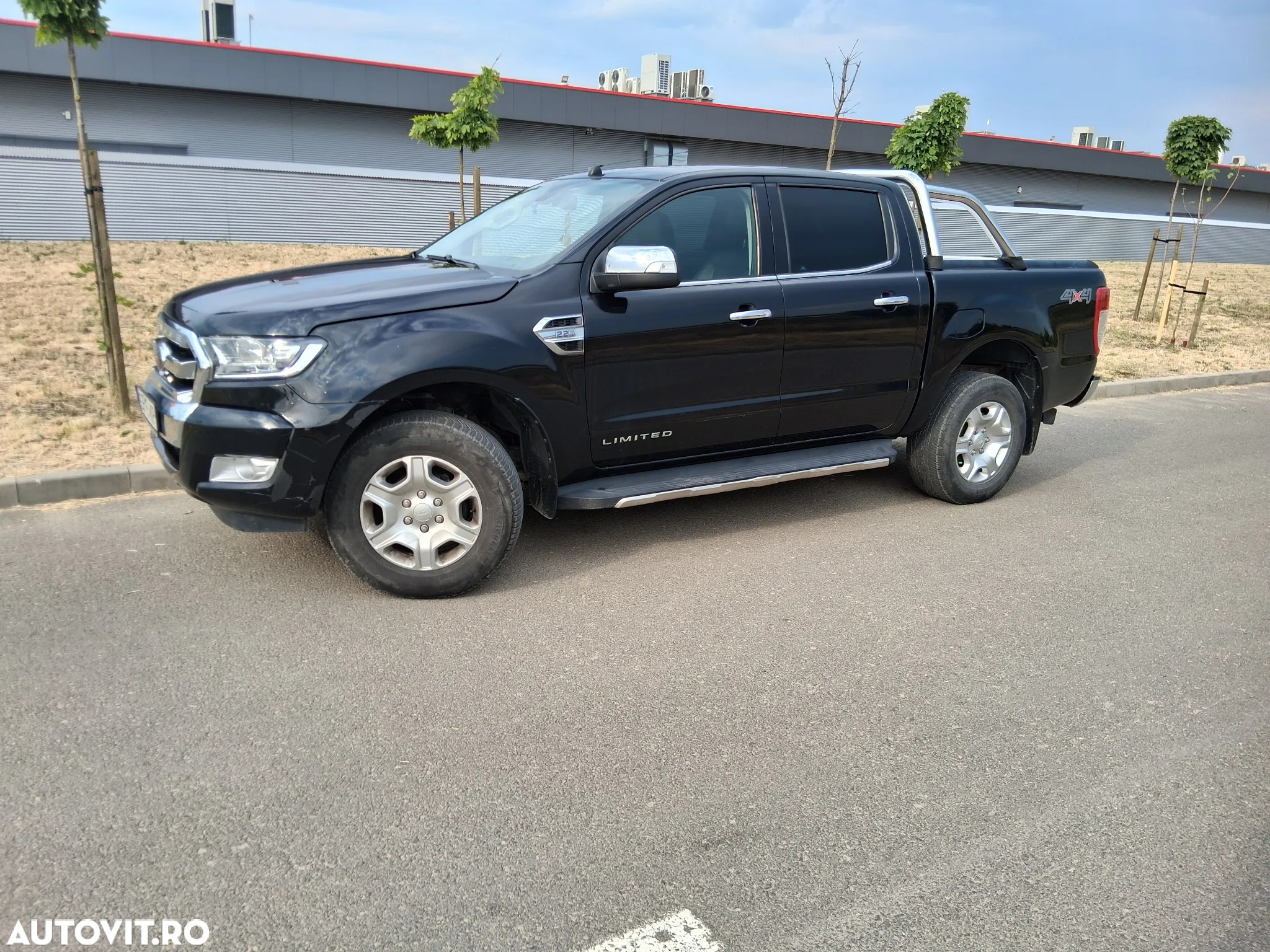 Ford Ranger Pick-Up 4x4 Cabina Dubla LIMITED Aut. - 4