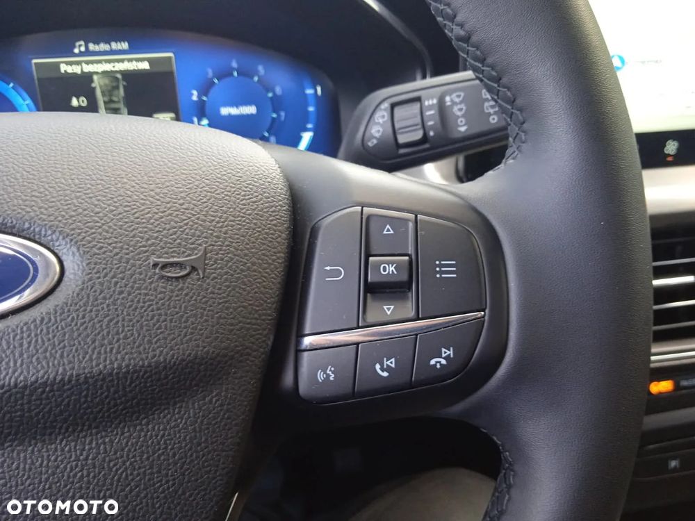 Ford Focus 1.0 EcoBoost Titanium X - 16