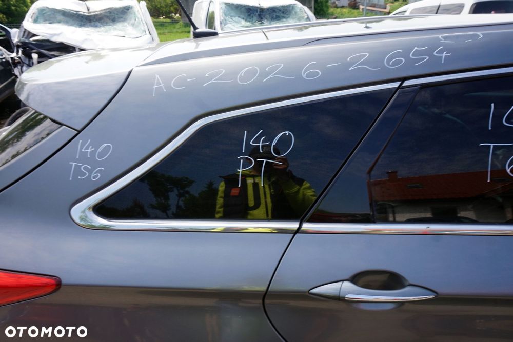SZYBA KAROSERYJNA TYLNA PRAWA BOCZNA I40 VF KOMBI 87820-3Z020 HYUNDAI 2011-2014 - 1