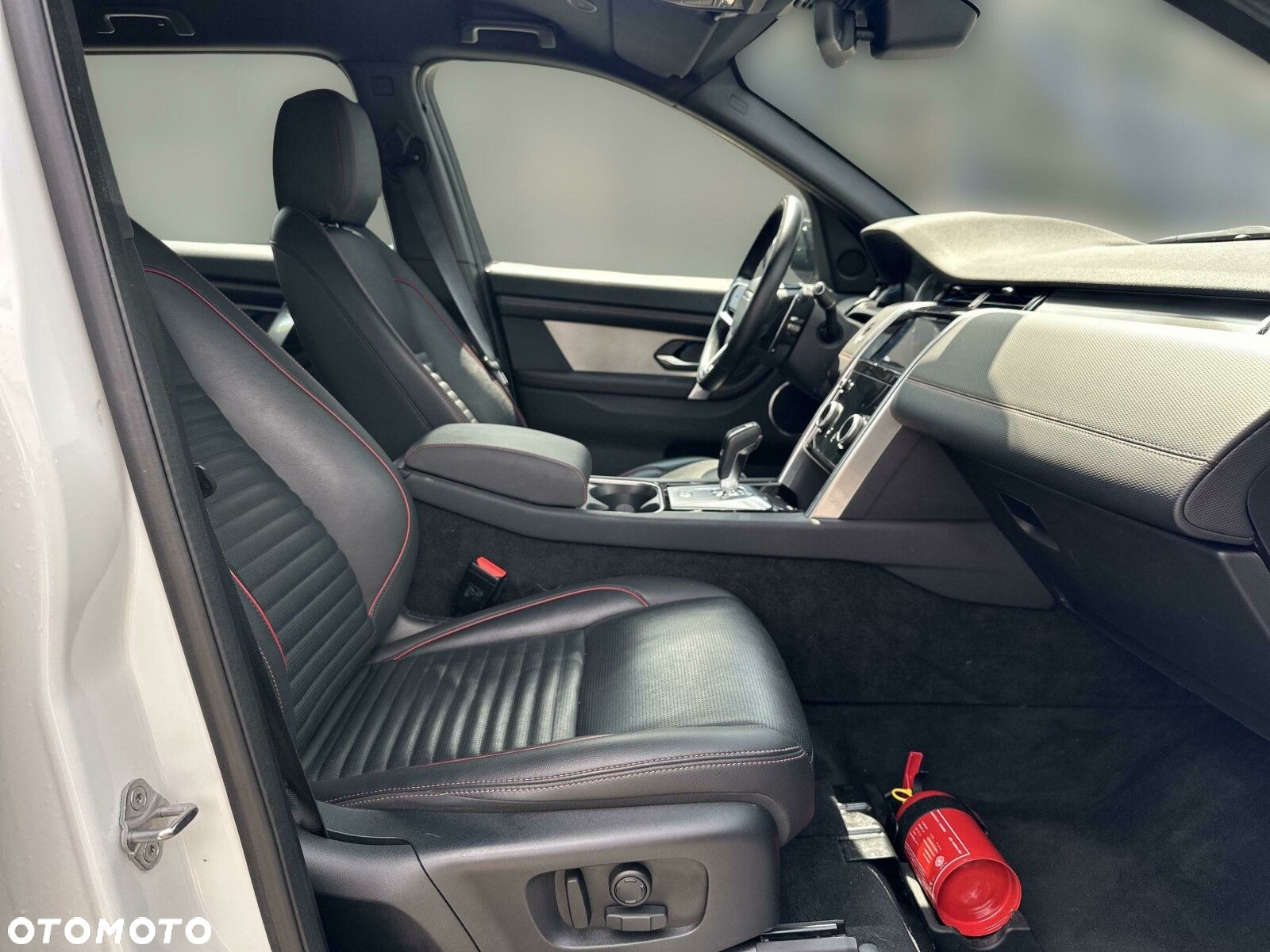 Land Rover Discovery Sport - 12