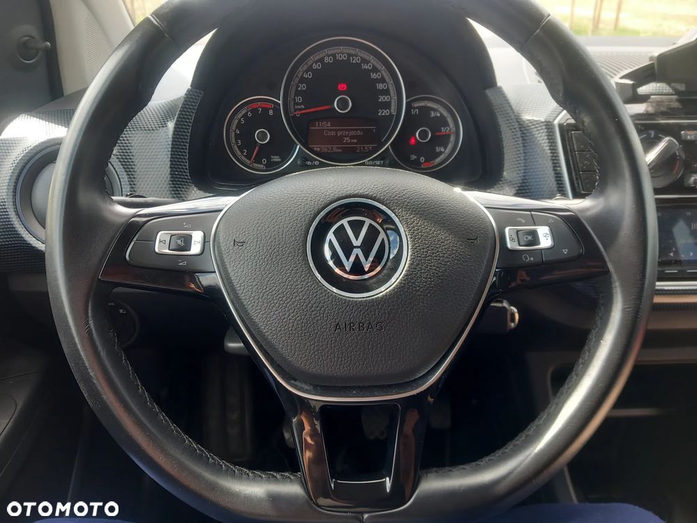 Volkswagen up! United - 5