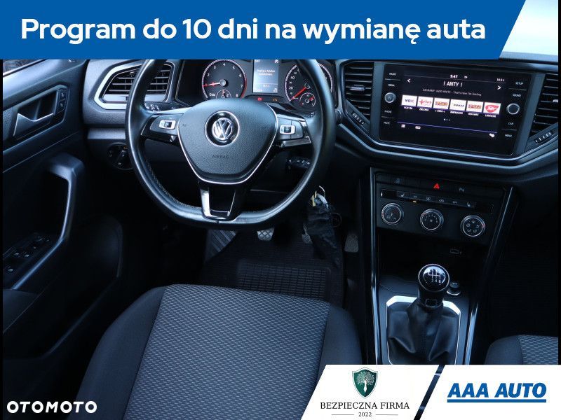 Volkswagen T-Roc - 8