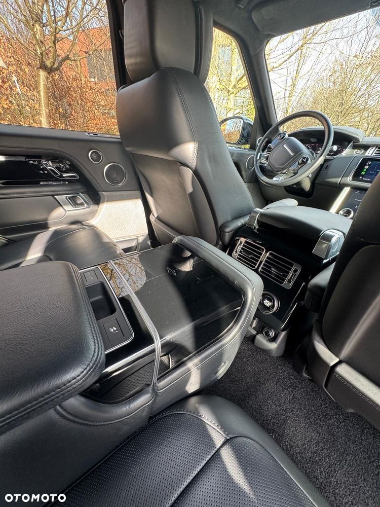 Land Rover Range Rover D300 Autobiography - 8