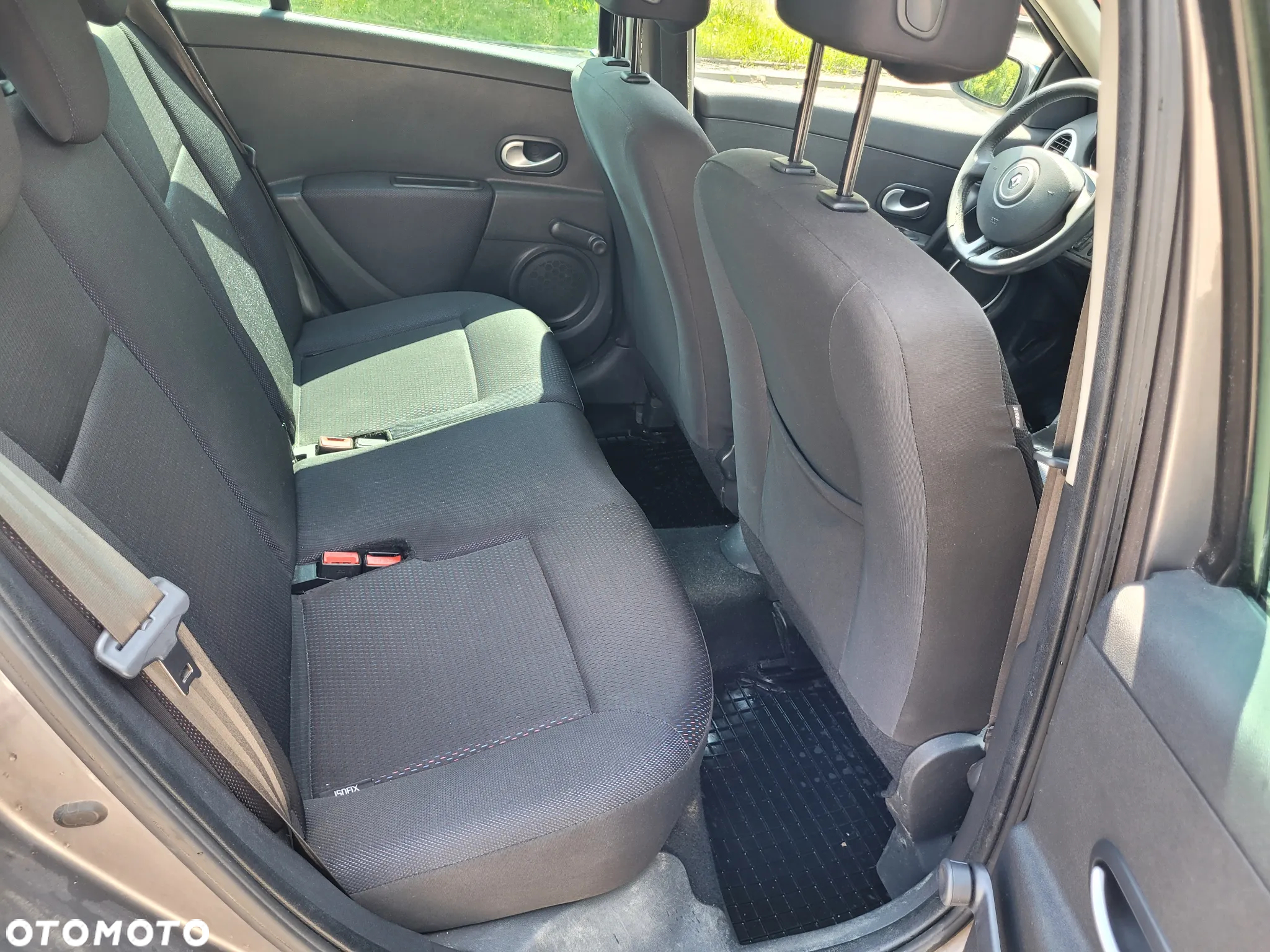 Renault Clio - 18