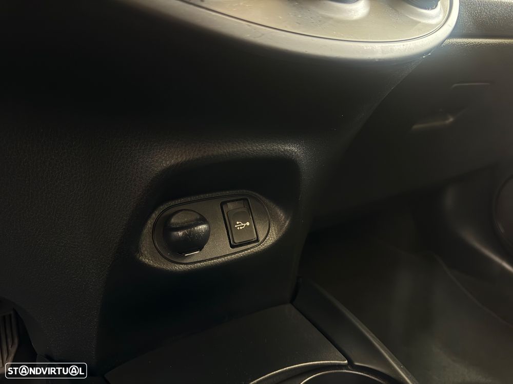 Toyota Yaris 1.0 VVT-i Comfort Plus - 26