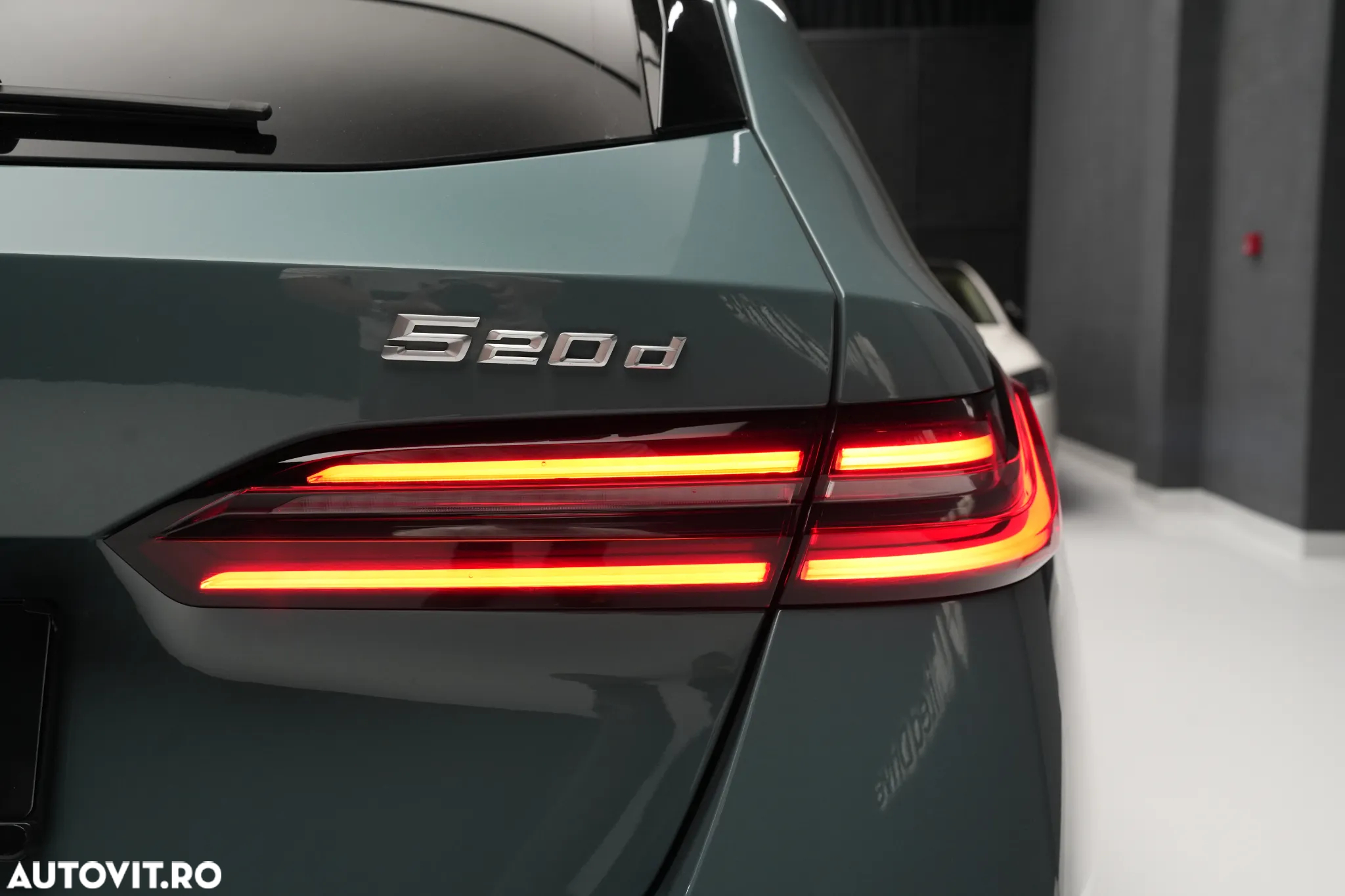 BMW Seria 5 520d xDrive AT MHEV - 38