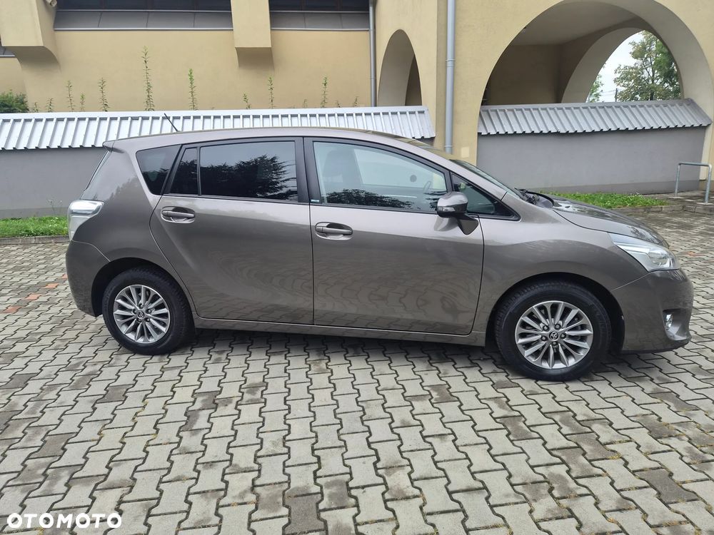 Toyota Verso 1.8 5-Sitzer Edition-S - 5