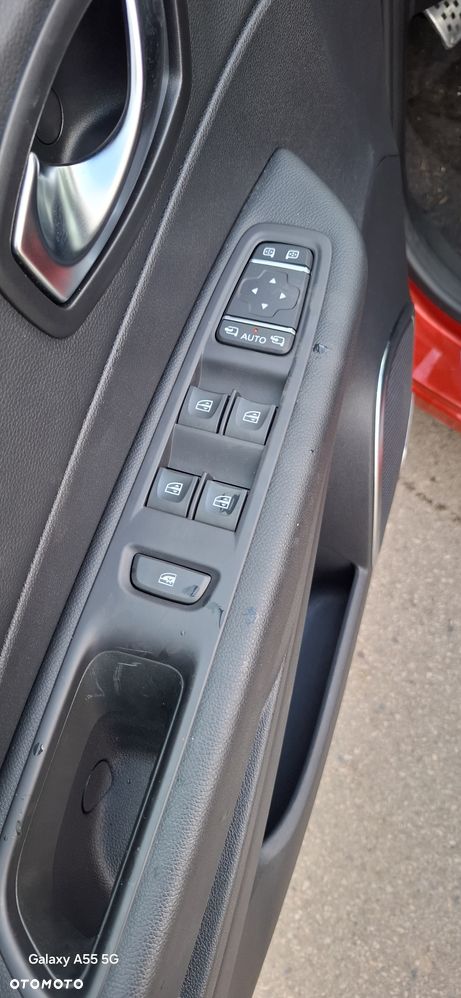 Renault Captur (ENERGY) TCe 90 BOSE EDITION - 16