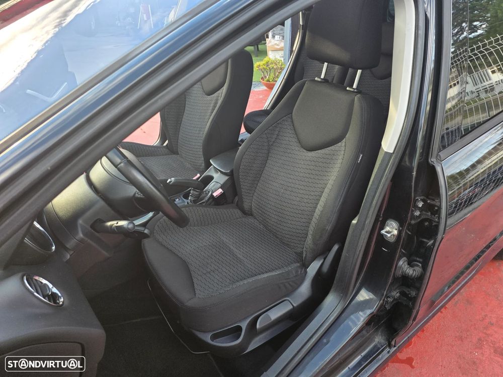 Peugeot 308 SW 1.6 HDi Sport CVM6 - 21