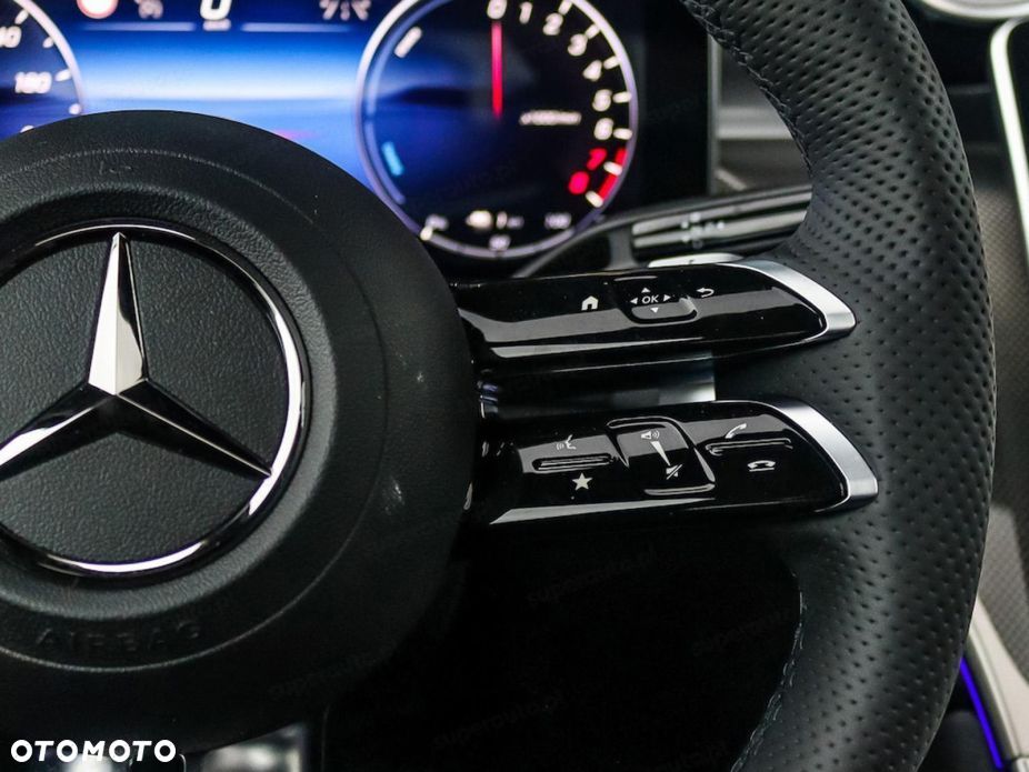 Mercedes-Benz GLC - 13