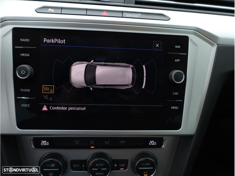 VW Passat Variant 2.0 TDI Business DSG - 34