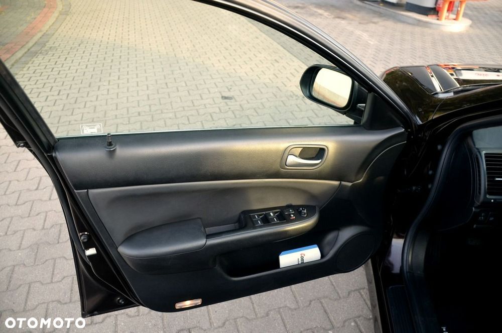 Honda Accord - 16
