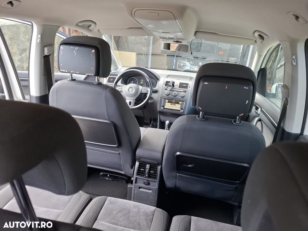 Volkswagen Touran 2.0 TDI DSG Comfortline - 8