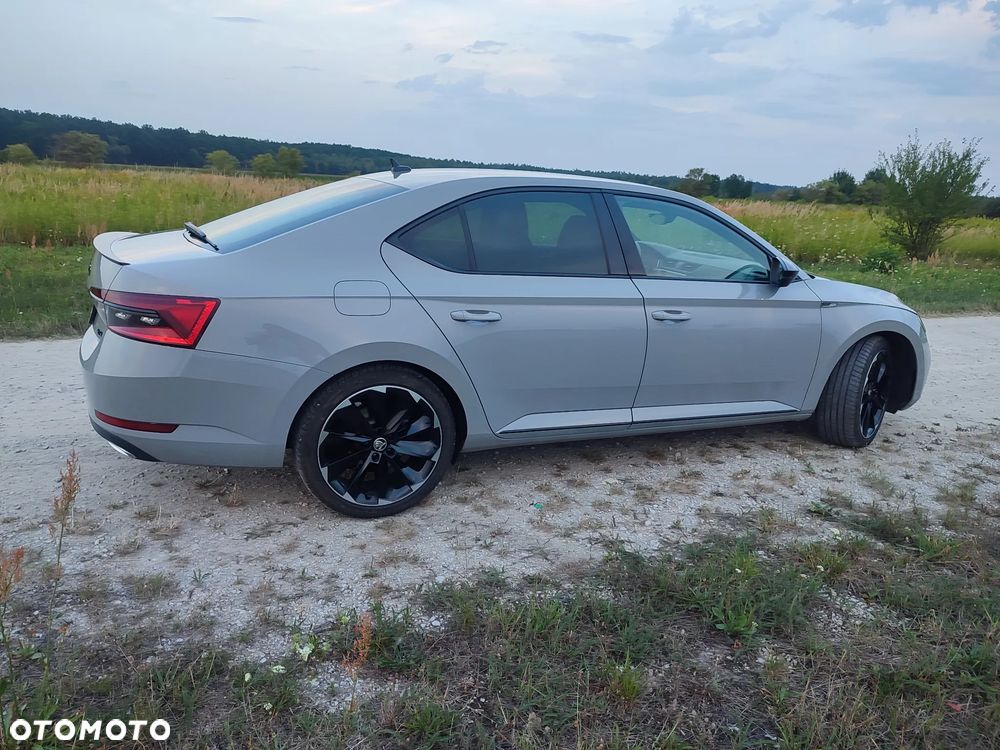 Skoda Superb 2.0 TDI SCR 4x4 Sportline DSG - 15